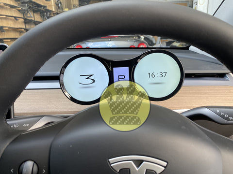 Extra LCD display - Tesla