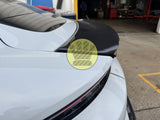 M style carbon fiber spoiler - Taycan